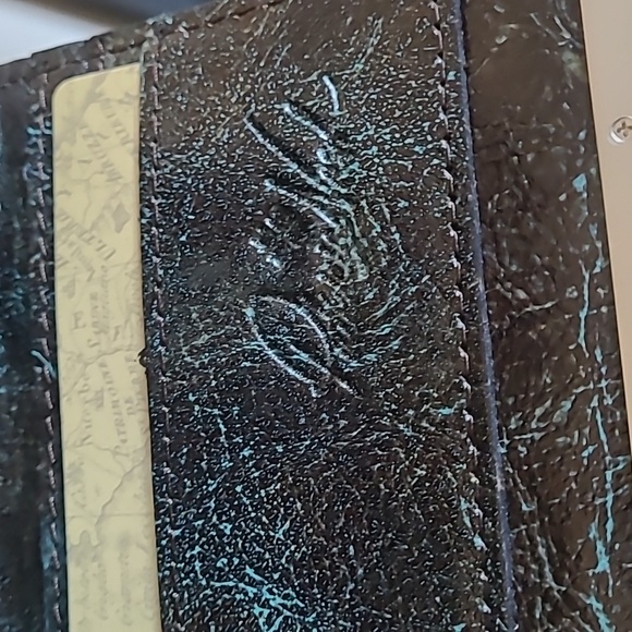 NWOT Patricia Nash Cauchy Floral Embossed Clutch/Wallet - Picture 7 of 12